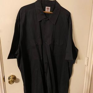 Dickies men’s black button down short sleeve shirt